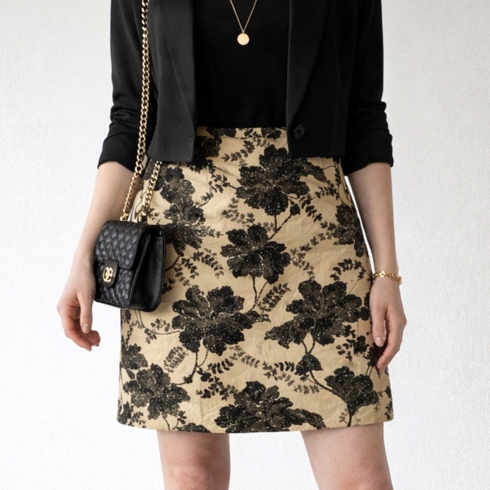 Ann Taylor 100% Silk Gold Black Floral Brocade Mini Skirt Evening‎ Party 4